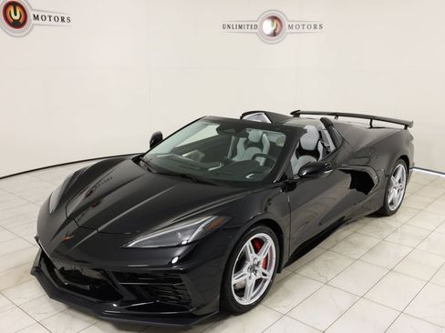Used 2025 Chevrolet Corvette Stingray Premium Conv w/ Z51 Performance Package RWD image 33