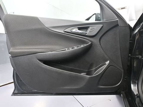 Used 2023 Chevrolet Malibu LT FWD image 16