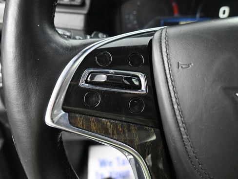 Used 2015 Cadillac Escalade Platinum image 35