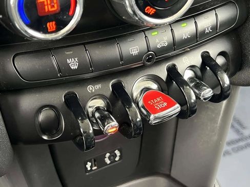 Used 2016 MINI Cooper 4-Door Hardtop image 26