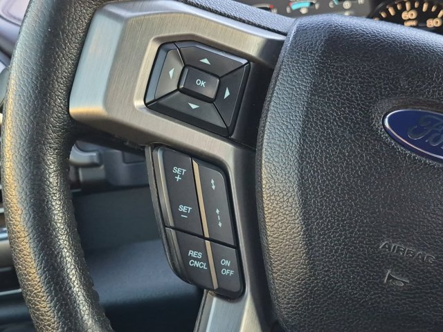 Used 2015 Ford F150 Platinum w/ Equipment Group 701A Luxury AWD/4WD image 16