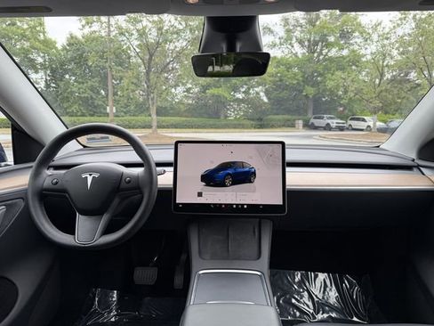 Used 2023 Tesla Model Y Long Range AWD/4WD image 31