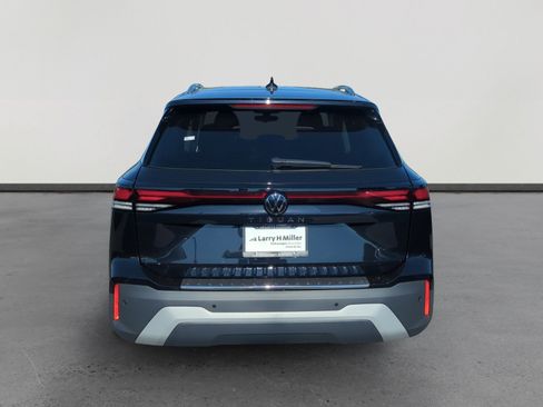 New 2026 Volkswagen Tiguan S image 4