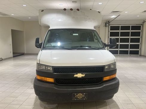 Used 2019 Chevrolet Express 3500 w/ Power Convenience Package RWD image 8