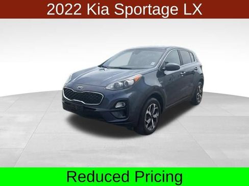 Used 2022 Kia Sportage LX AWD/4WD image 2