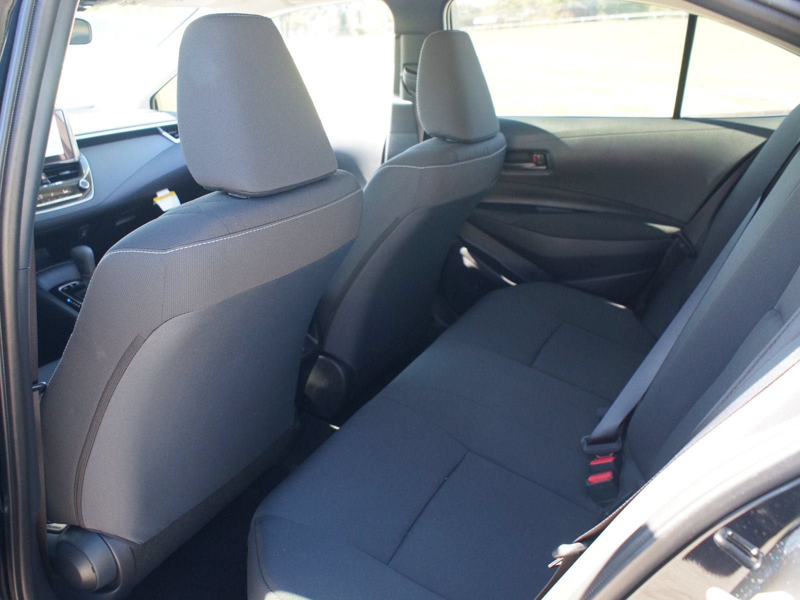 Used 2025 Toyota Corolla LE FWD image 13