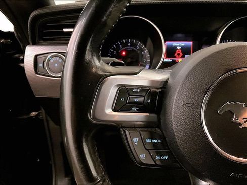 Used 2021 Ford Mustang GT RWD image 17