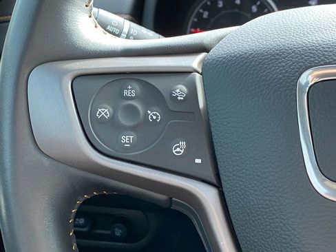 Used 2022 GMC Terrain AT4 w/ Infotainment Package II image 18