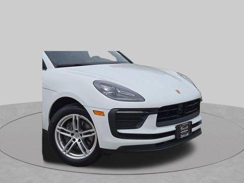 Used 2024 Porsche Macan AWD/4WD image 2