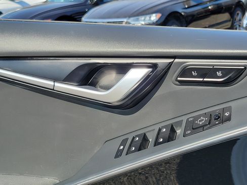 Used 2023 Kia Niro Wave FWD image 14