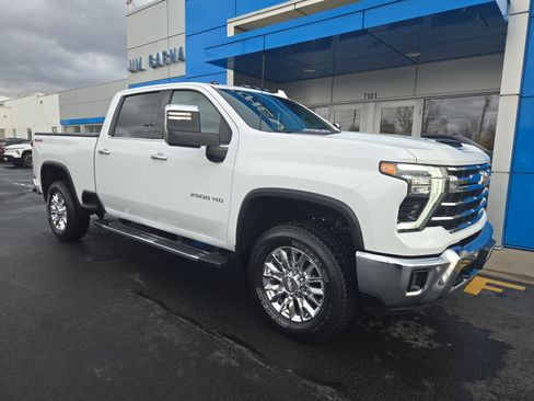 Certified 2024 Chevrolet Silverado 2500 LTZ w/ LTZ Convenience Package image 23