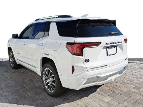 New 2026 GMC Terrain Denali image 4