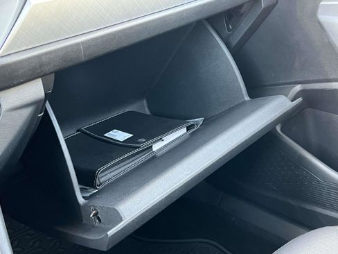 Certified 2022 Volkswagen Jetta SE image 10