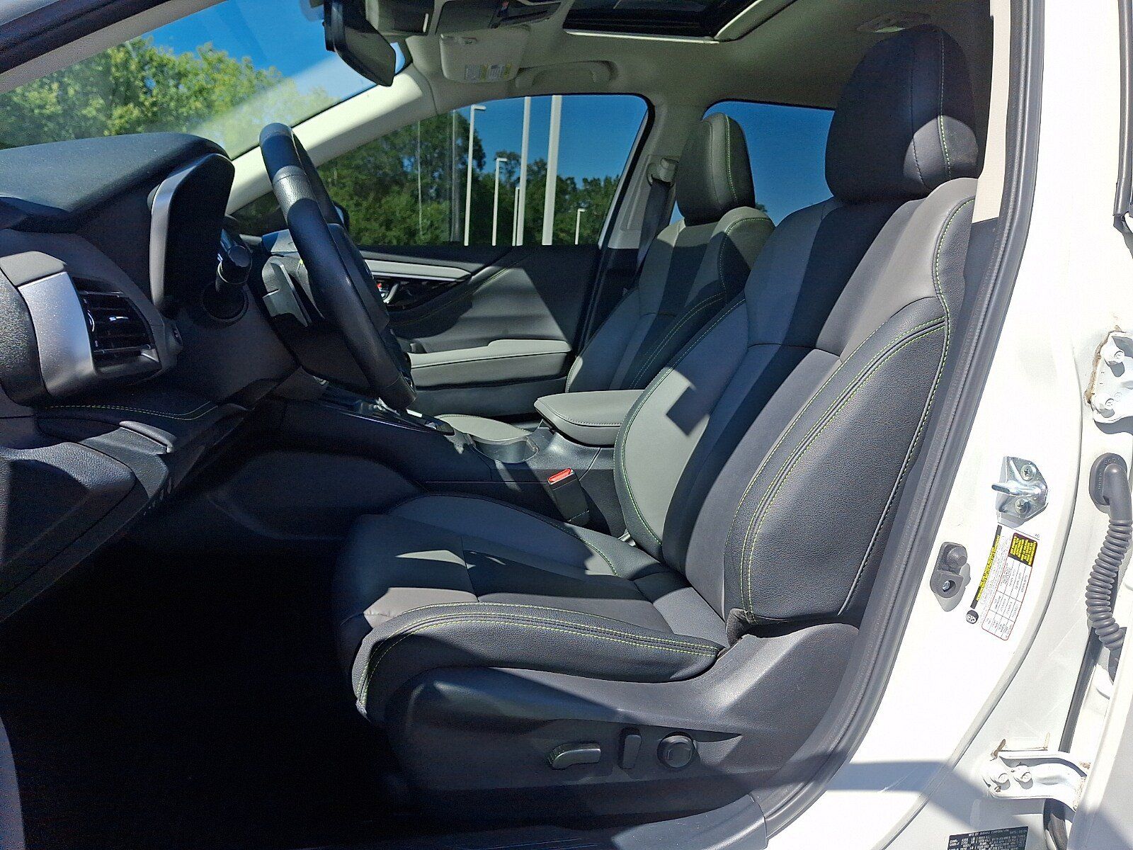 Certified 2024 Subaru Outback Onyx Edition AWD/4WD image 13