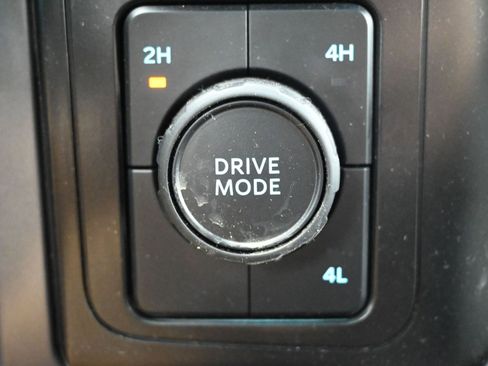 Used 2024 Ford F150 XLT AWD/4WD image 20