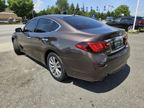 Used 2015 INFINITI Q70 3.7 AWD/4WD image 3