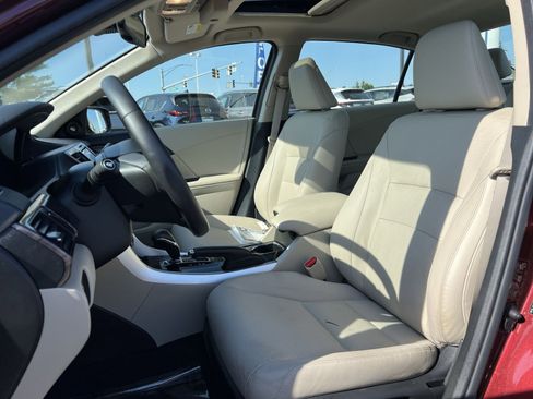Used 2017 Honda Accord EX-L image 21
