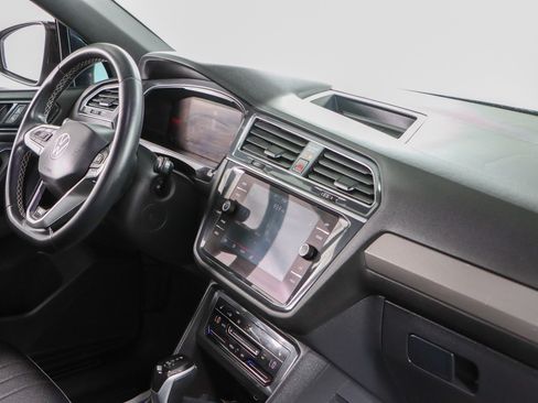Used 2023 Volkswagen Tiguan SE R-Line FWD image 27