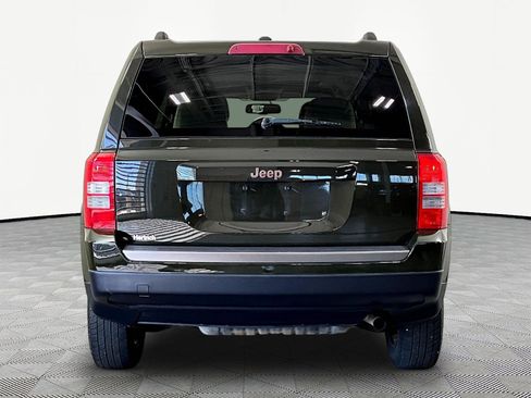 Used 2017 Jeep Patriot 75th Anniversary w/ Power Value Group FWD image 5