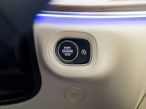 New 2026 Mercedes-Benz GLS 450 4MATIC image 26