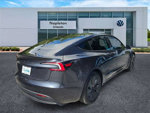 Used 2024 Tesla Model Y Long Range AWD/4WD image 35
