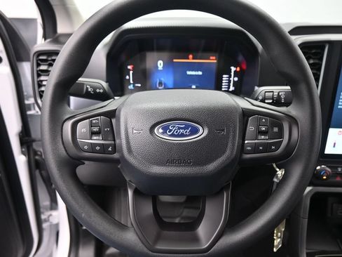 Certified 2025 Ford Ranger XL w/ Trailer Tow Package RWD image 16