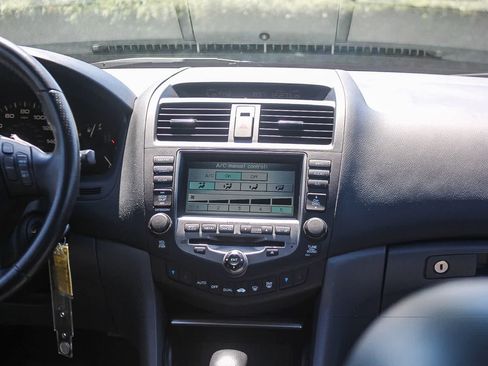 Used 2007 Honda Accord EX image 17