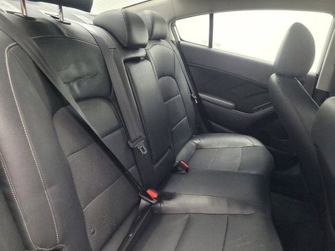 Used 2017 Kia Forte EX image 19