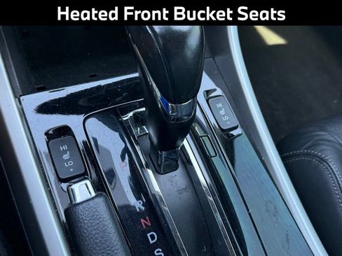 Used 2016 Honda Accord Touring image 16