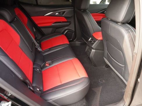 Used 2025 Chevrolet Equinox EV RS w/ Convenience Package II FWD image 16