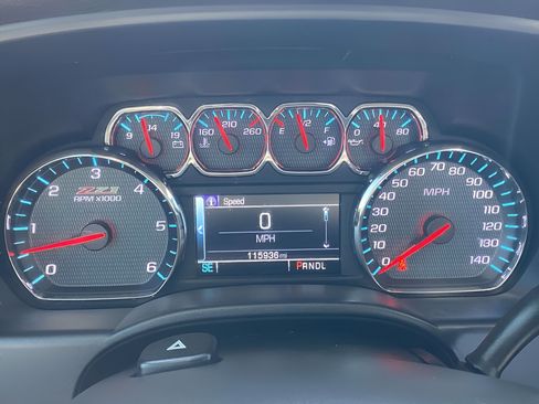 Used 2018 Chevrolet Silverado 1500 LT AWD/4WD image 21