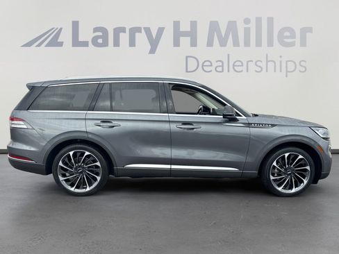 Used 2022 Lincoln Aviator Reserve w/ Equipment Group 201A image 6