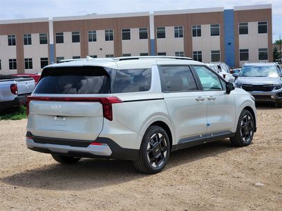 New 2026 Kia Carnival EX