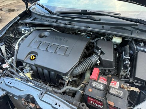 Used 2018 Toyota Corolla SE w/ Body Protection Package FWD image 18