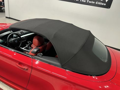 Used 2010 BMW 135i Convertible w/ Premium Pkg image 64