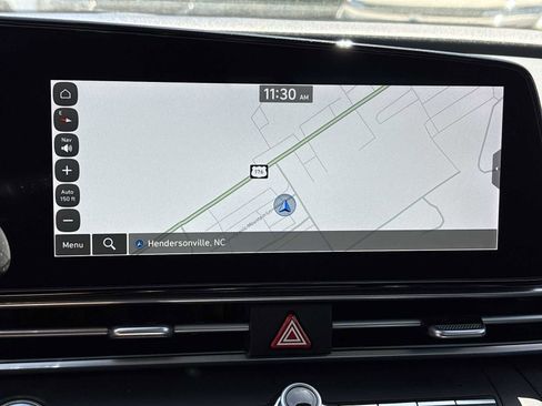 Used 2025 Hyundai Elantra SEL FWD image 14