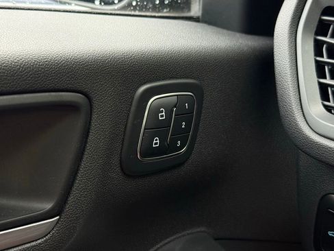 Used 2023 Ford Escape Platinum AWD/4WD image 27