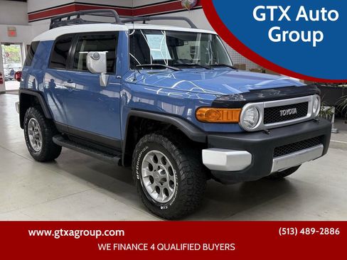 Used 2012 Toyota FJ Cruiser 4WD w/ Upgrade Pkg image 1