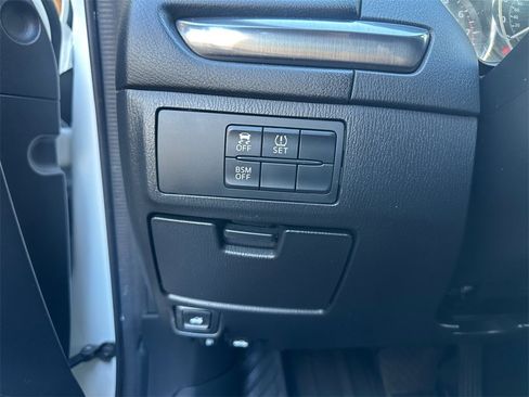 Used 2014 MAZDA MAZDA6 Touring w/ Touring Technology Package image 38