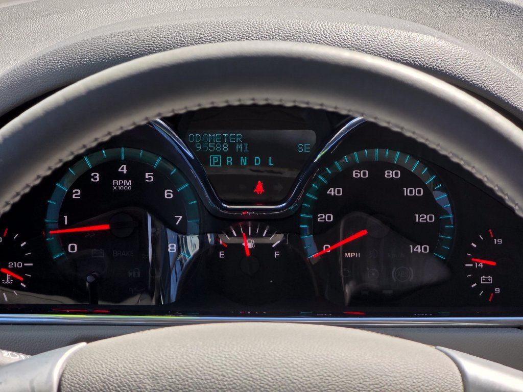 Used 2017 Chevrolet Traverse LT w/ Style and Technology Package FWD image 15
