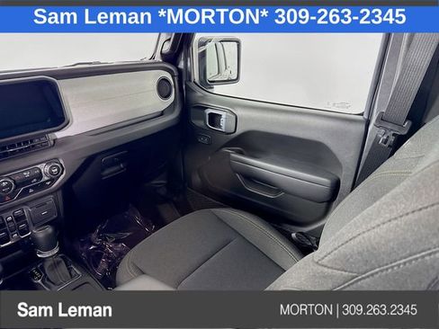 Used 2024 Jeep Gladiator Sport image 21