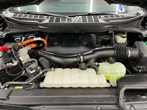 Used 2022 Ford F150 Lariat w/ Equipment Group 502A High image 12