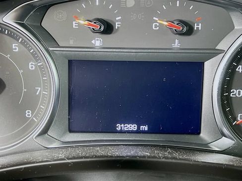 Used 2023 GMC Terrain SLE w/ Driver Convenience Package FWD image 9