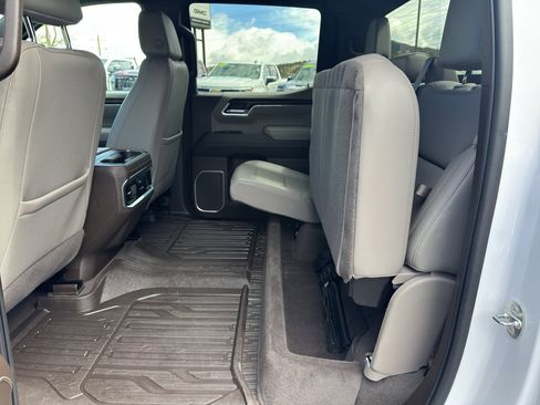 Used 2023 GMC Sierra 1500 SLT w/ SLT Convenience Package image 14