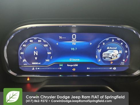 Used 2024 Chevrolet Suburban LT image 22