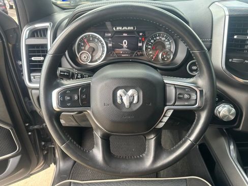 Used 2024 RAM 1500 Laramie image 12