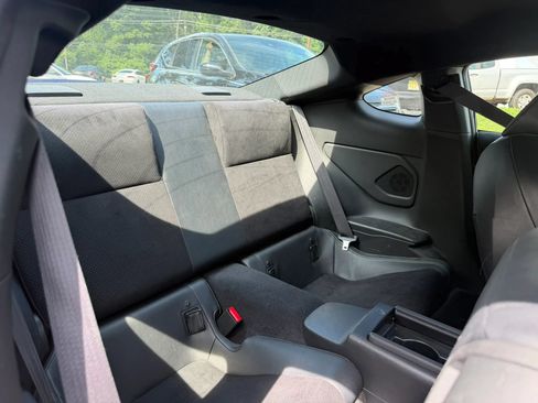 Used 2023 Toyota GR86 Premium w/ ALL Weather Mat Package (TMS) RWD image 12