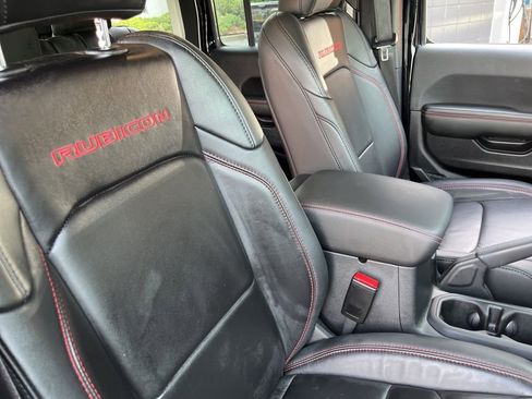 Used 2026 Jeep Wrangler Unlimited Rubicon AWD/4WD image 50