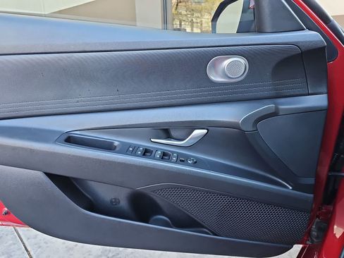 Used 2021 Hyundai Elantra SEL FWD image 27