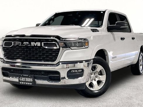 Used 2025 RAM 1500 Big Horn AWD/4WD image 14
